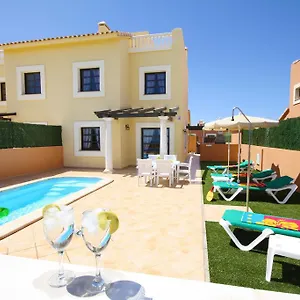https://holiday-villas.in-canary-islands.com